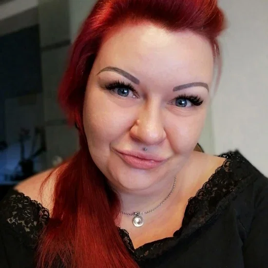 FrauVonNemenan (@frauvonnebenan) profile picture