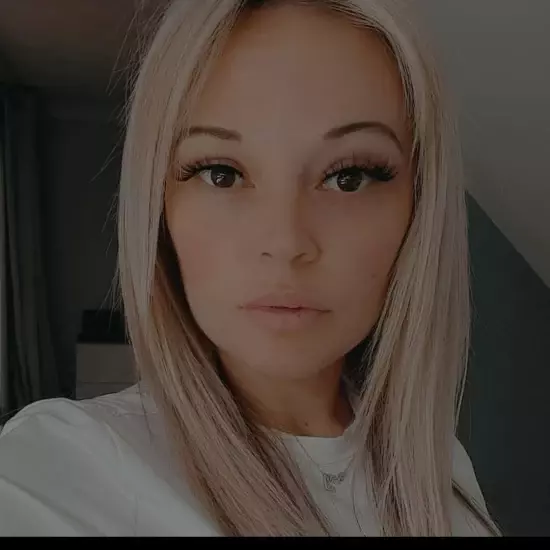 Goddess (@blonde32) profile picture