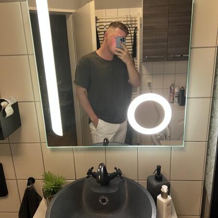 Lukas Hänel (@bf74f7ca) profile picture