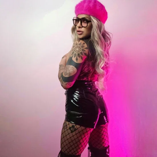 divina_x avatar