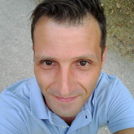 Resident999 avatar