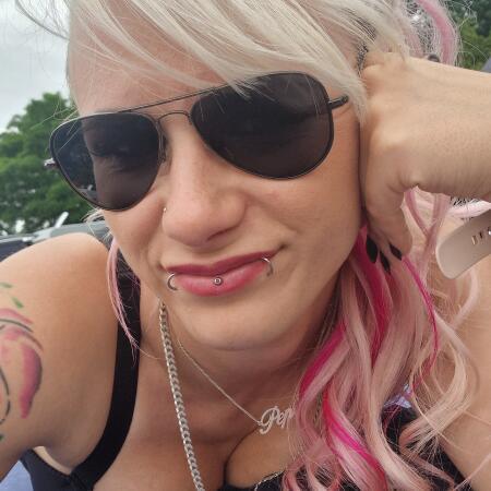Sweetblondie94 (@sweetblondie94) profile picture