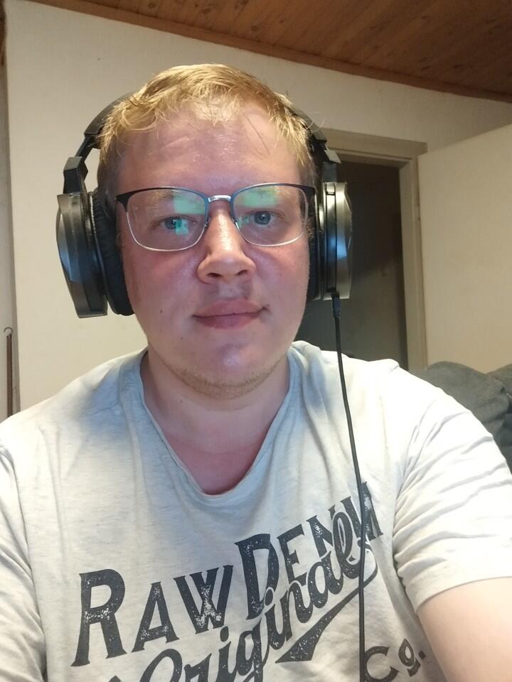 Cover photo of 02690443