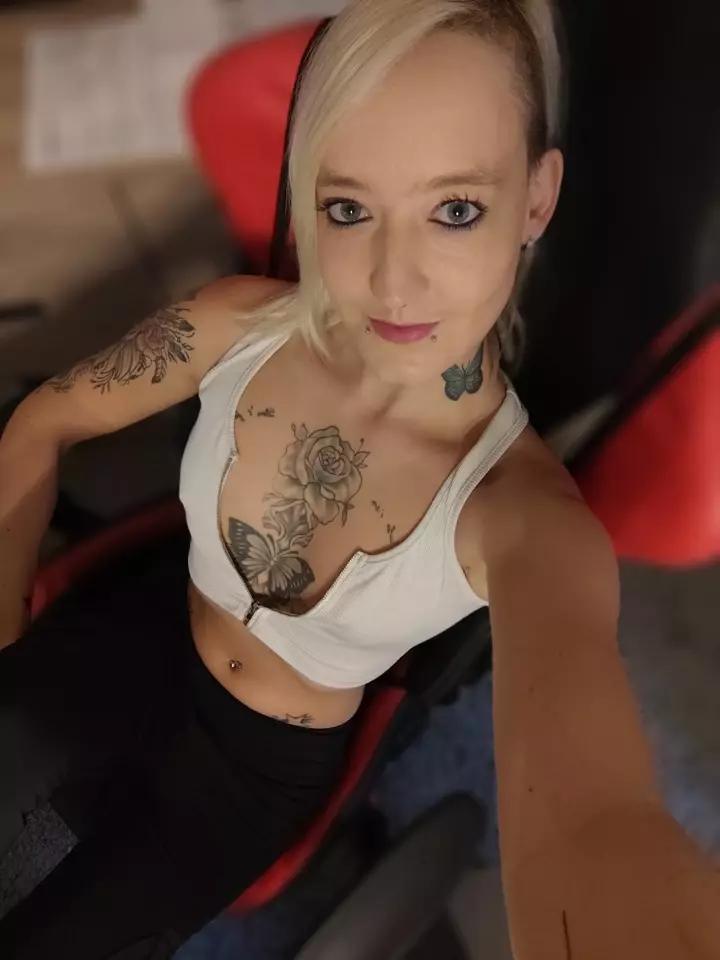 Cover photo of sweetbunny28