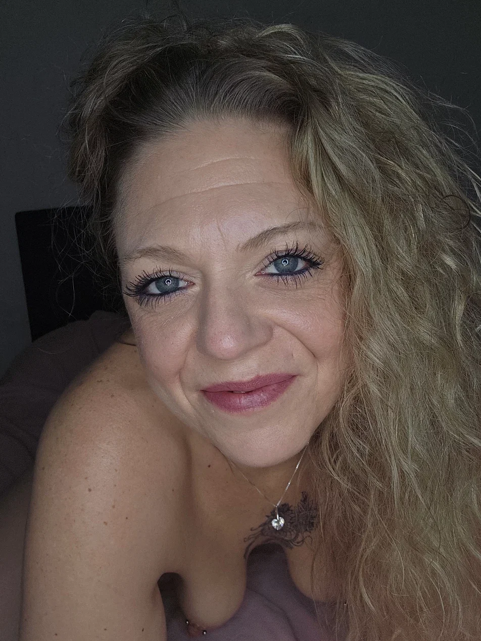 Cover photo of anna-lustig