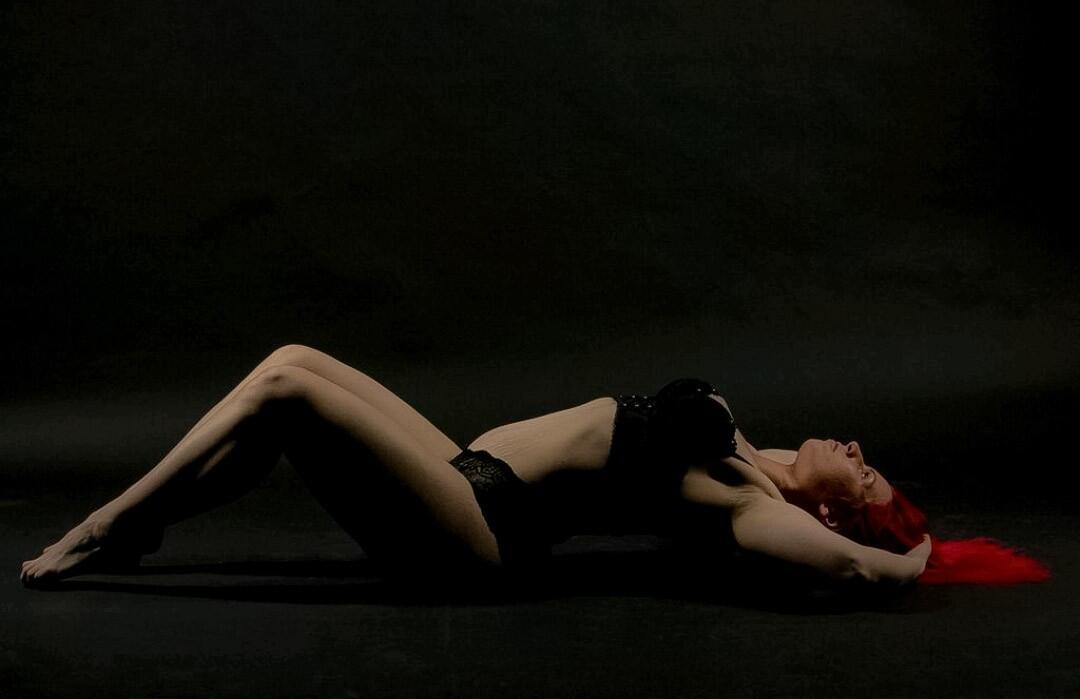 redheadinkmodel cover