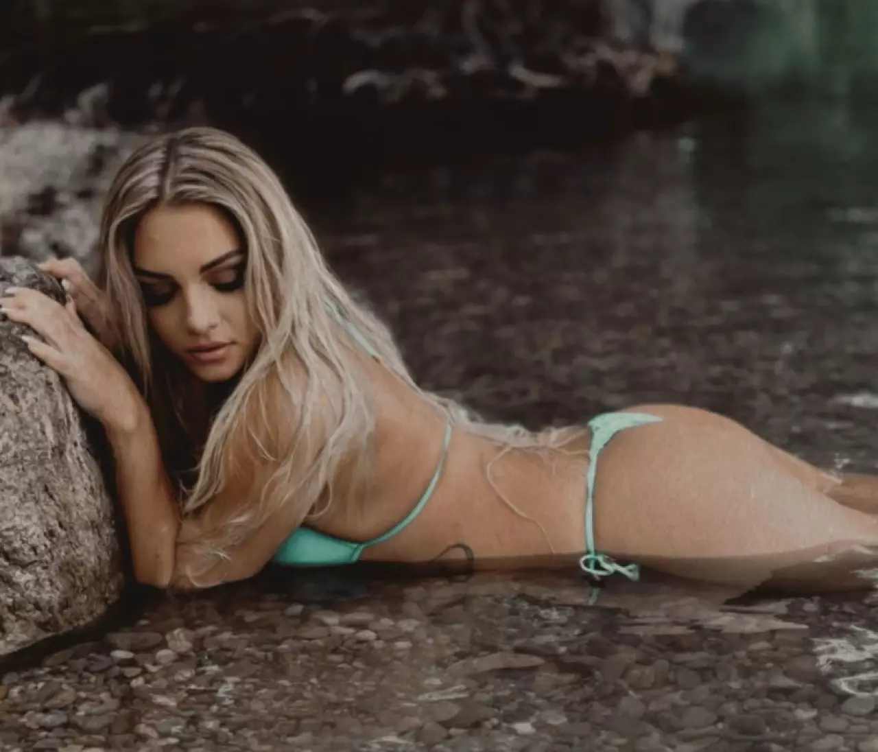 Cover photo of itsonlyme-s