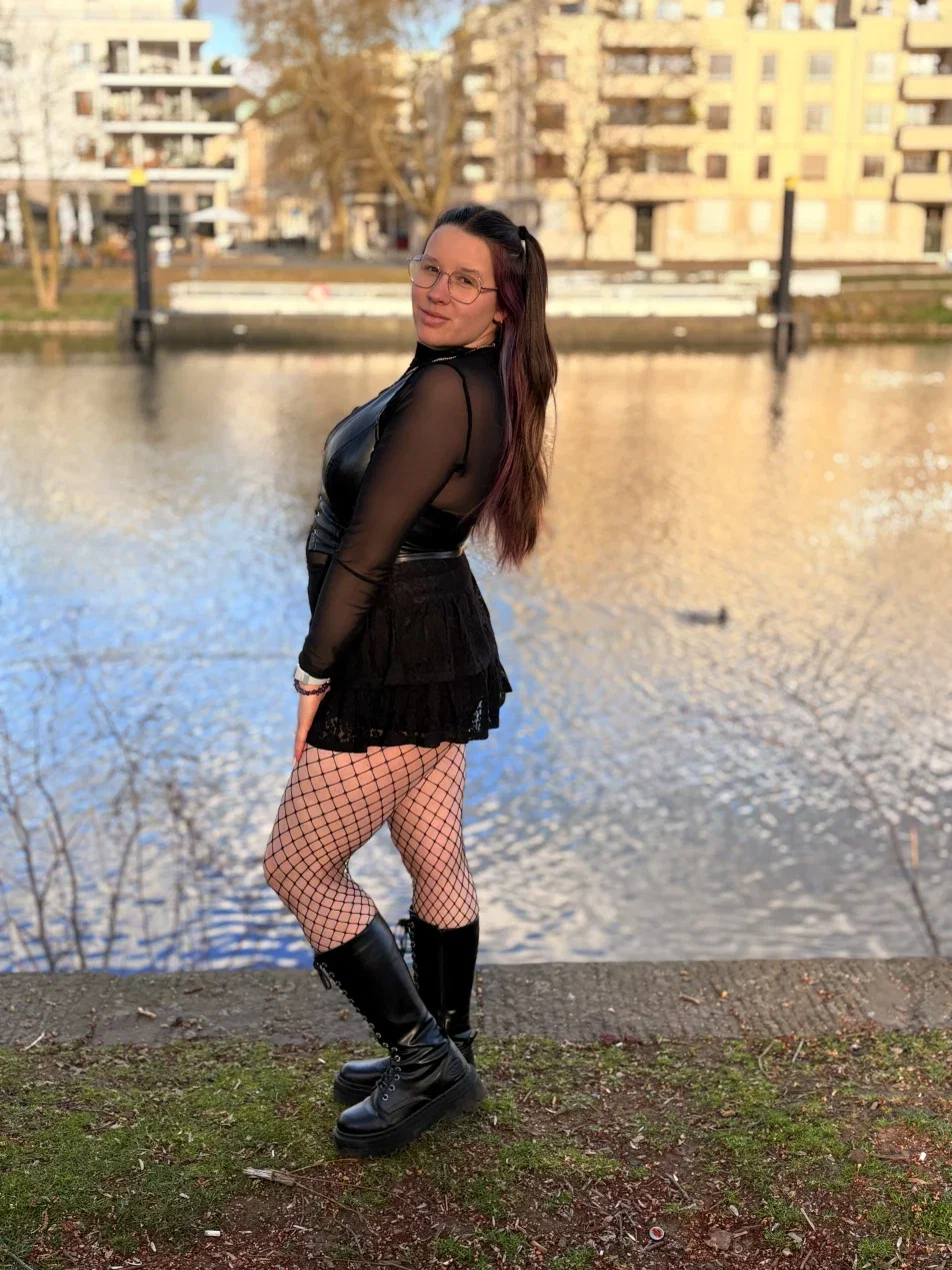 kinky_vixlet cover