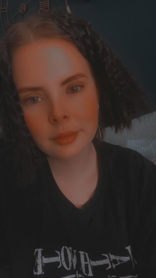 Cover photo of leonara