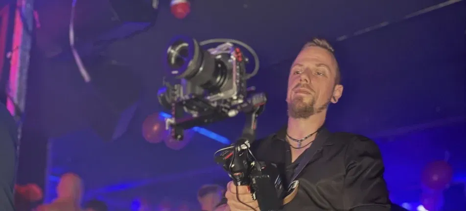 Cover photo of master_of_izzy