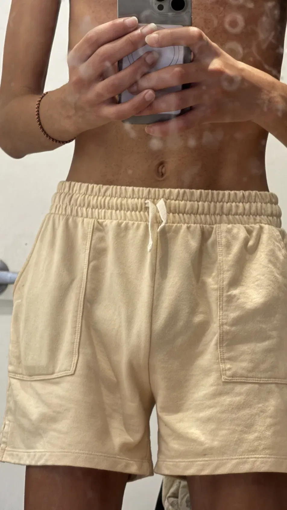 Cover photo of momovale