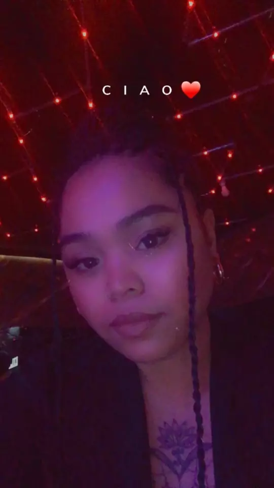 Cover photo of queenvelarde