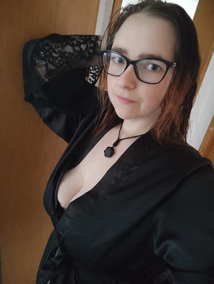 Cover photo of redlady8