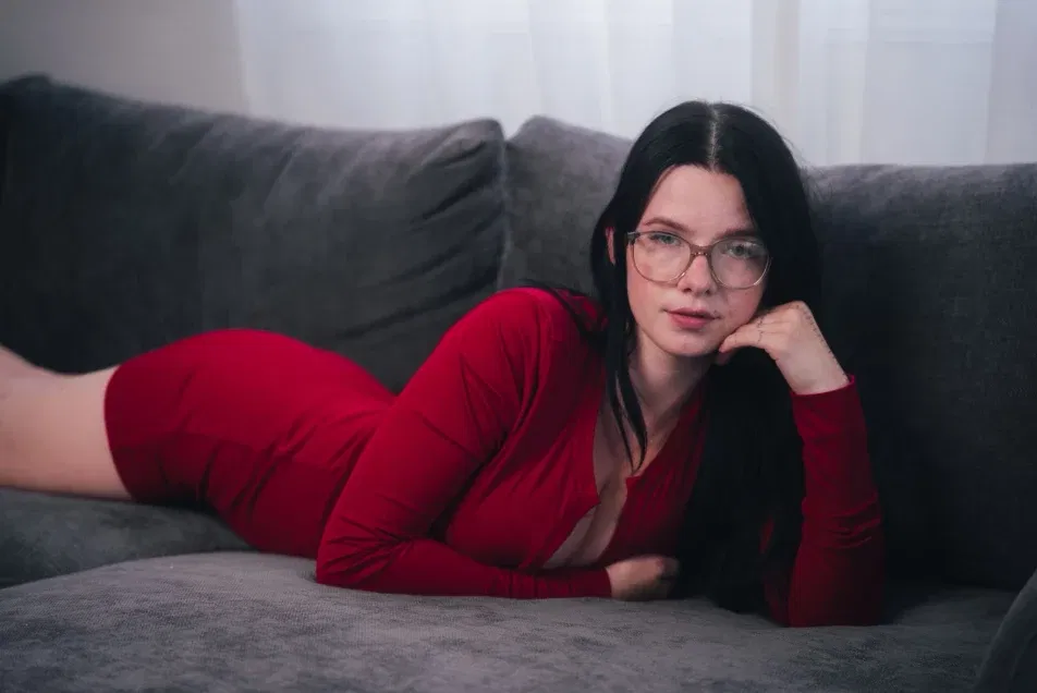 Cover photo of roxi_black