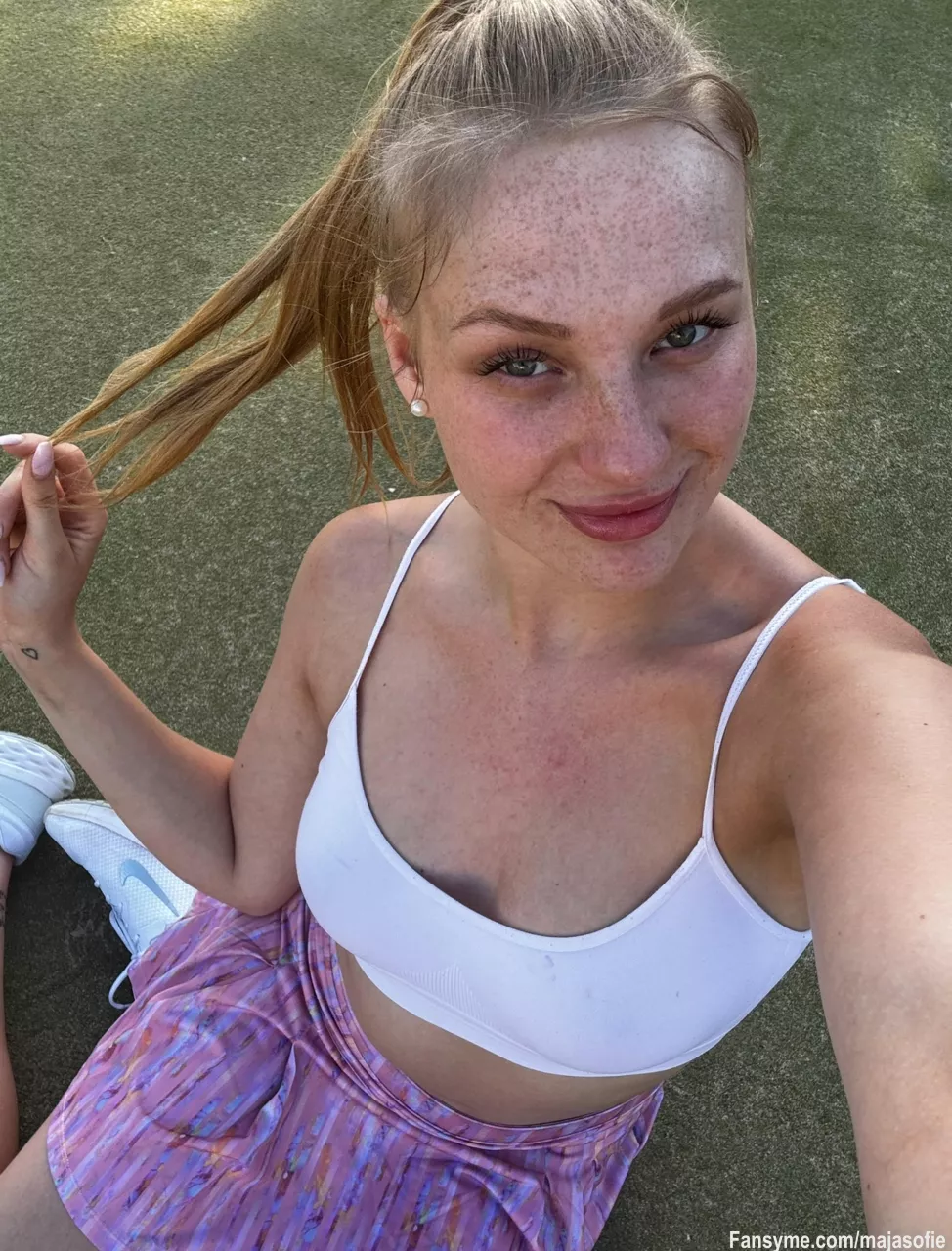 Bekomme immer sobald die ersten Sonnenstrahlen raus kommen direkt Sommersprossen.. sooo schlimm hahaaha🙈🙈

#teen #19 #blond #deutsch #german #skinny #berlin #münchen #düsseldorf #frankfurt