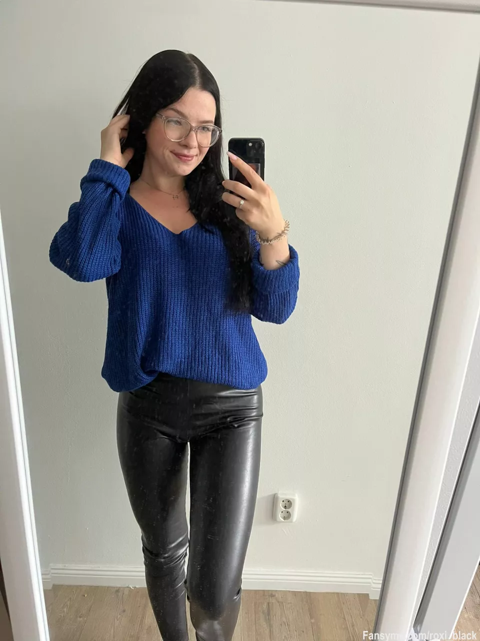 Guten morgen...bin schon wieder auf dem weg zur arbeit...musst du heute auch los ?