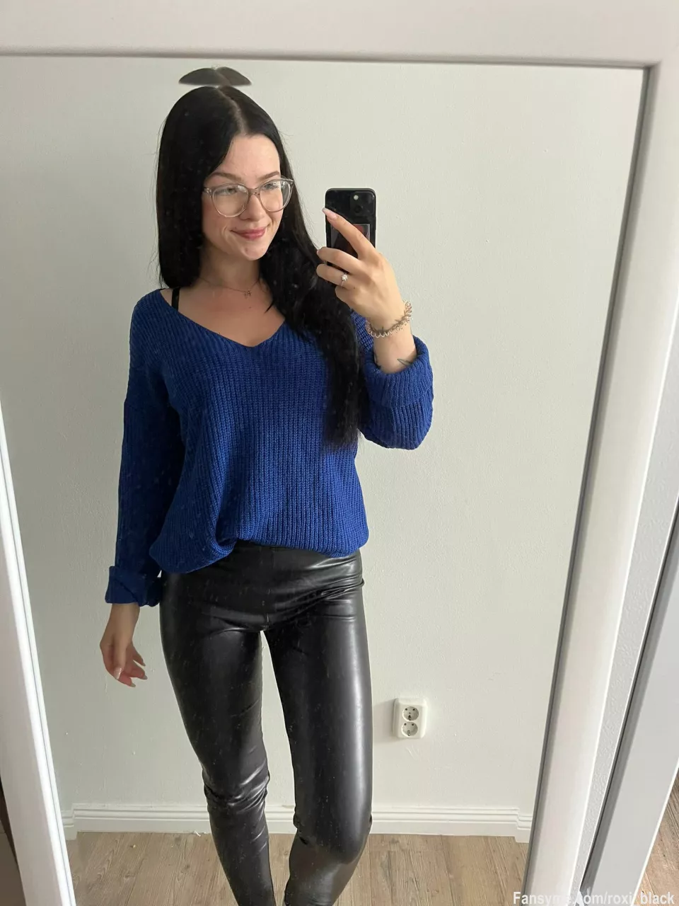 Und jetzt aber das letzte bild in dem outfit..hehe jetzt gehts unter die dusche...was machst du noch so?