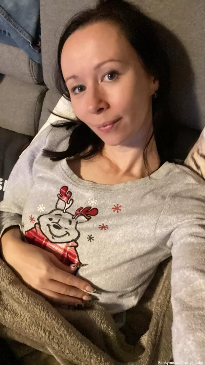 Die Venus ist vorbei und ich bin direkt im Pyjama auf die Couch. 😅
Was für ein geiles Wochenende!🥰🥰
Ich beantworte eure Nachrichten alle morgen, jetzt gibt’s noch Abendessen und dann geht’s schlafen 😘😘

#knockedout #venus #travel #sweet
