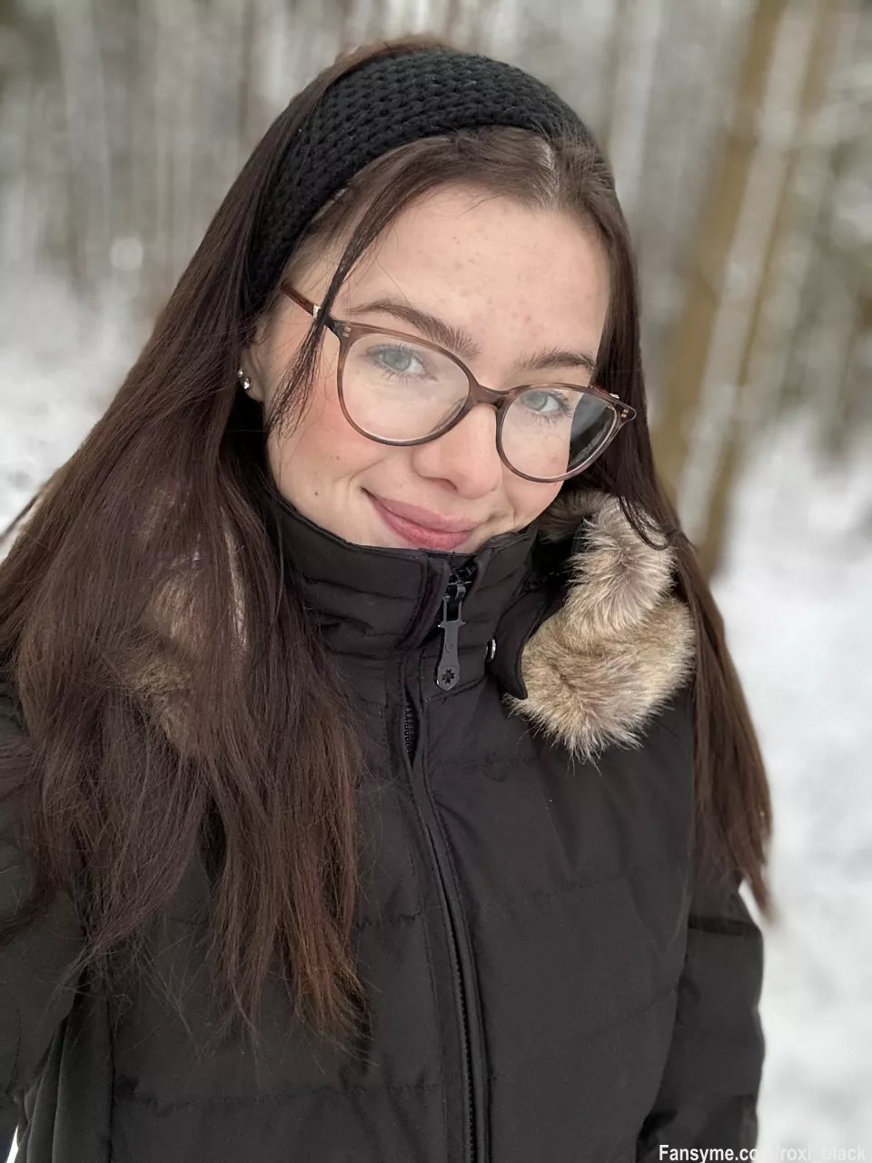 Endlich mal etwas Schnee ❄️ 😌 Stehst du auf (NS? Dann schreib mir für ein geiles NS Video im Schnee)