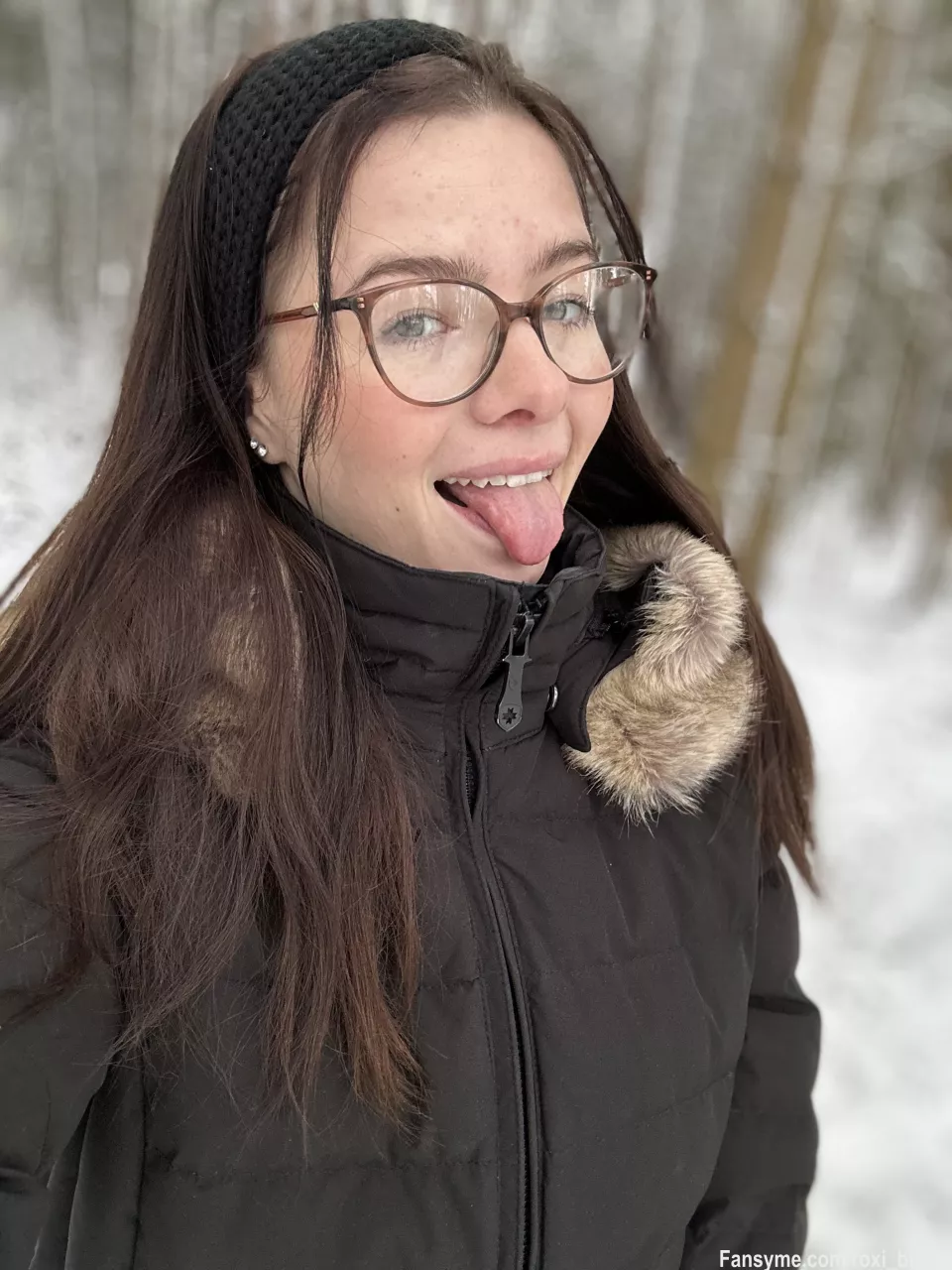 Endlich mal etwas Schnee ❄️ 😌 Stehst du auf (NS? Dann schreib mir für ein geiles NS Video im Schnee)