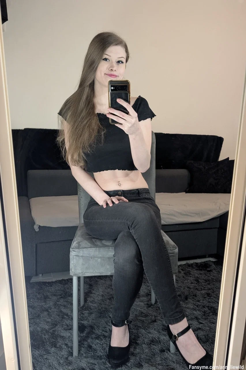 Ich glaube du kannst dir gut vorstellen, was unter der Kleidung versteckt ist🤭❤️
Falls dir das Kopfkino noch nicht genug ist, erwarten dich regelmäßig geile Tatsachen in meinem Abo🥵

I think you can imagine what's hidden under my outfit🤭❤️
If the Imagination is not enough for you, you can be sure to get awesome content in my subscription regularly🥵

#sexy #boobs #titten #anal #hot #arsch #plug #tits #pussy #ass #wet #geil #blond #horny #nippelpiercings #tattoo #solo #versaut #prallerarsch #naughty #geilesau #teen #girl #titties #toy #cute #feuchtepussy #skinny #piercings #doggy #kleidung #petite #verführerisch #kinky #fancy #pinkpussy #feucht #natural #tight #blondine #hotblond #heels #highheels #hotasfuck #hardcore #wild