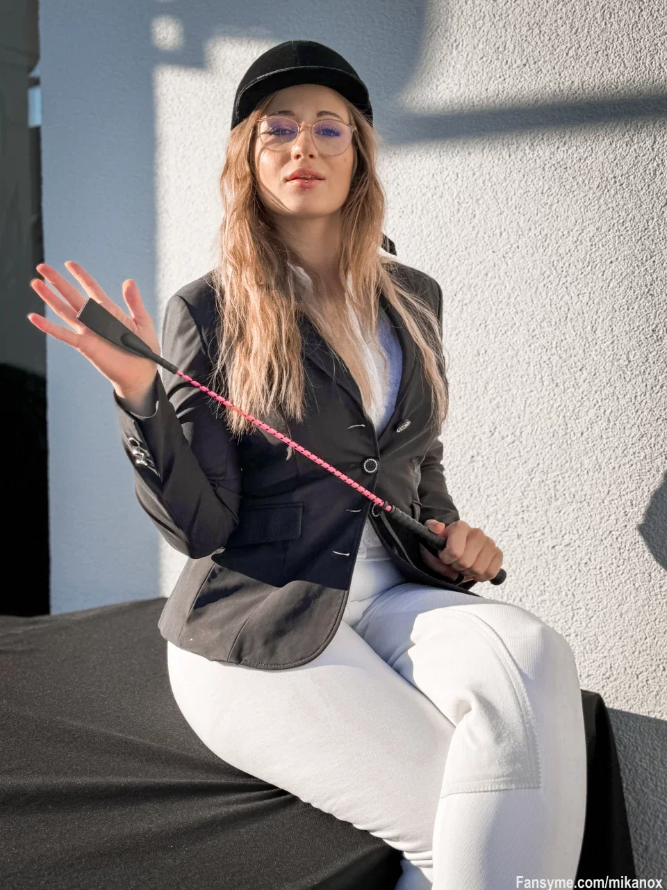 Neues Reitoutfit 🤗
Würdest du mit mir reiten gehen? 😋
Aber pass auf, vielleicht kommt die Gerte zum Einsatz 😈