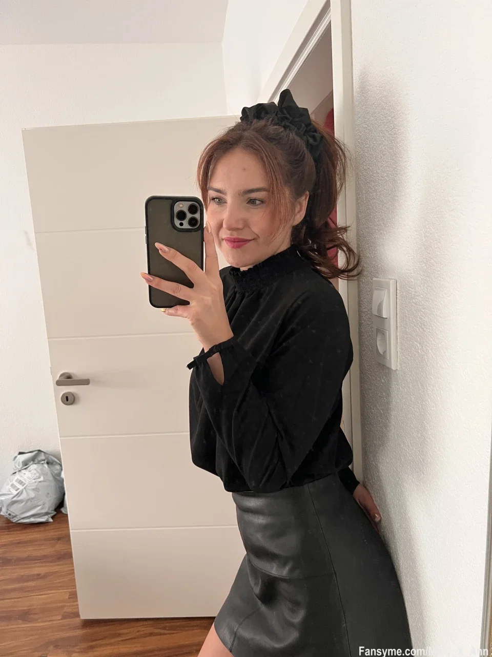 Back in Black.... Ob ich wohl zumindest drunter etwas abwechslungsreicher unterwegs bin? Finde es doch heraus.