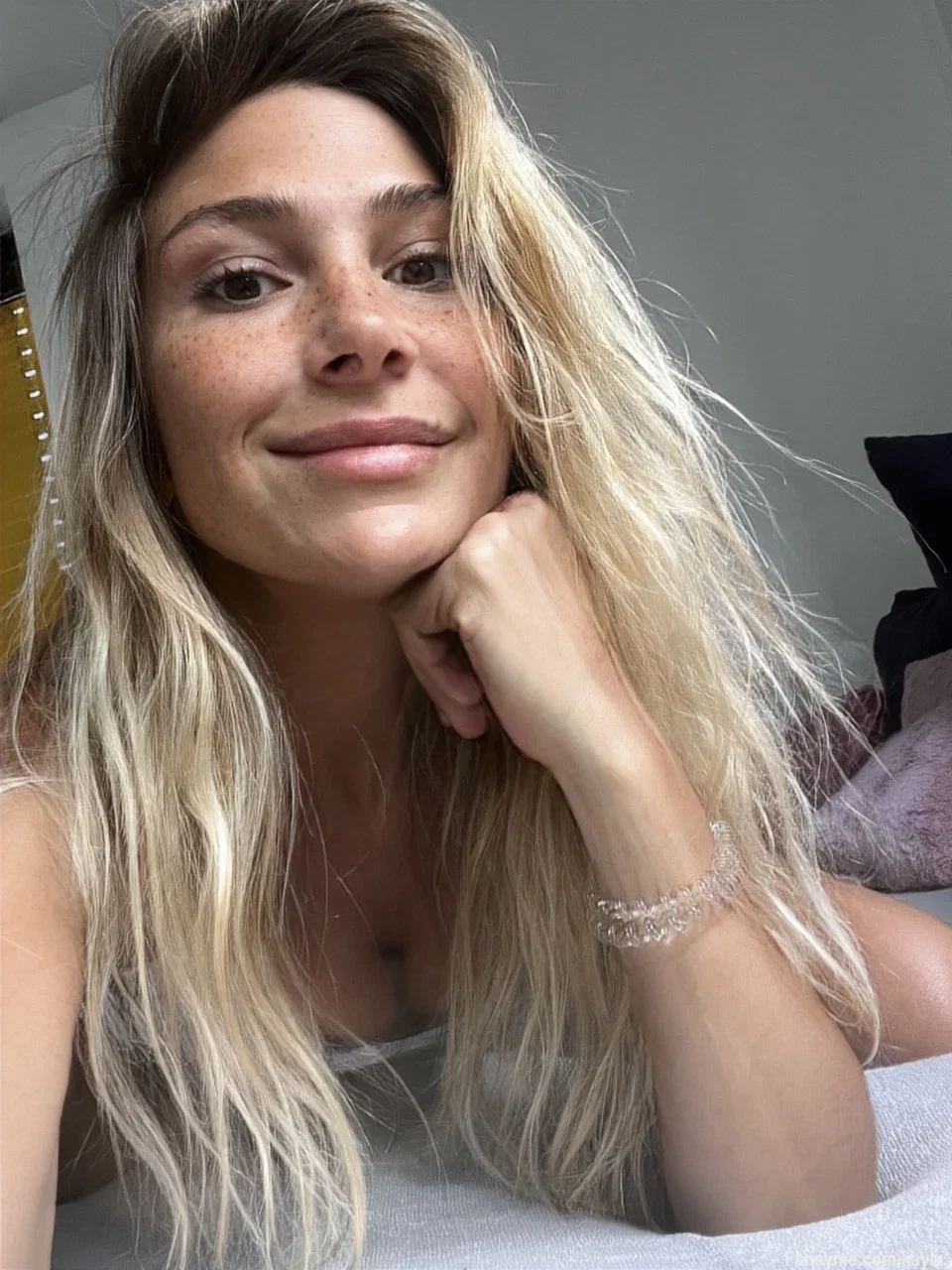 Ich liebe Home Office einfach😅 da ist immer noch Zeit für die anderen wichtigen Dinge im Leben 🤭