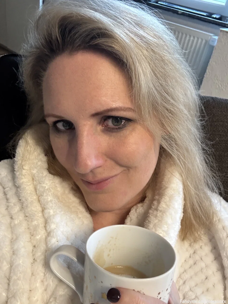 Einen schönen Montag wünsche ich, bin die Woche zum arbeiten im Allgäu, und fahre gleich los, Tipps was ich mir anschauen sollte?

#noranoxx #milf #german #kaffee #coffeefirst #allgäu #anywhereoffice