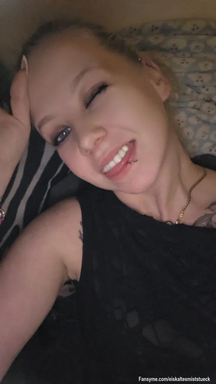 Ich tauche auf – und bleibe im Kopf.
Wie ein Gedanke, den man nicht abschütteln kann. 😈🤫

Ich zeige dir warum. 🥵😈😏