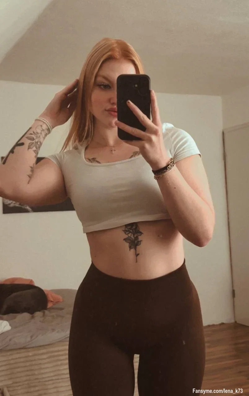 So viel Haut… und ich liebe es, wenn ihr mehr wollt 😏🔥 

Wenn dich meine Tattoos schon heiß machen, dann warte ab, was ich dir privat noch alles zeige… 😏