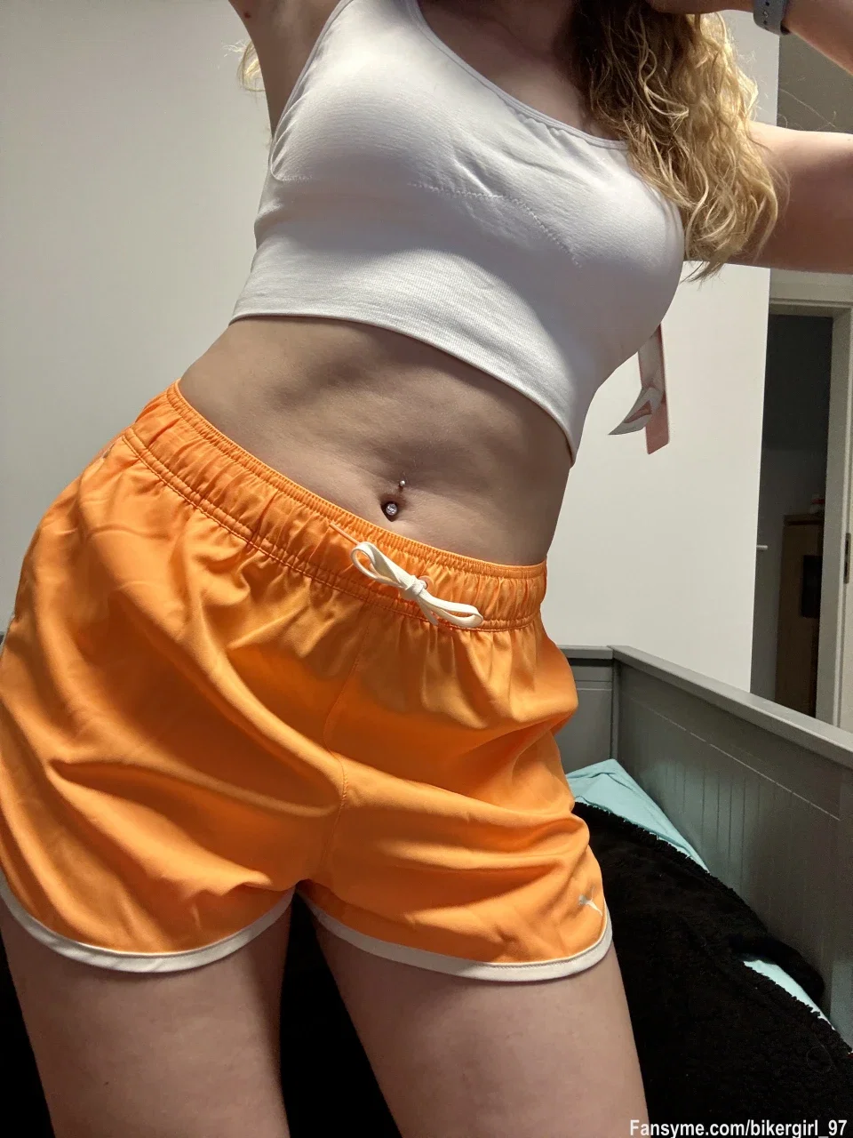 Eigentlich ein ganz normales Sport-Outfit... Oder macht es dich gerade nervös?😈❤️
#amateur #blond #geil #horny #sexy #skinny #teen #unschuldig #german #wet #fansfollowme