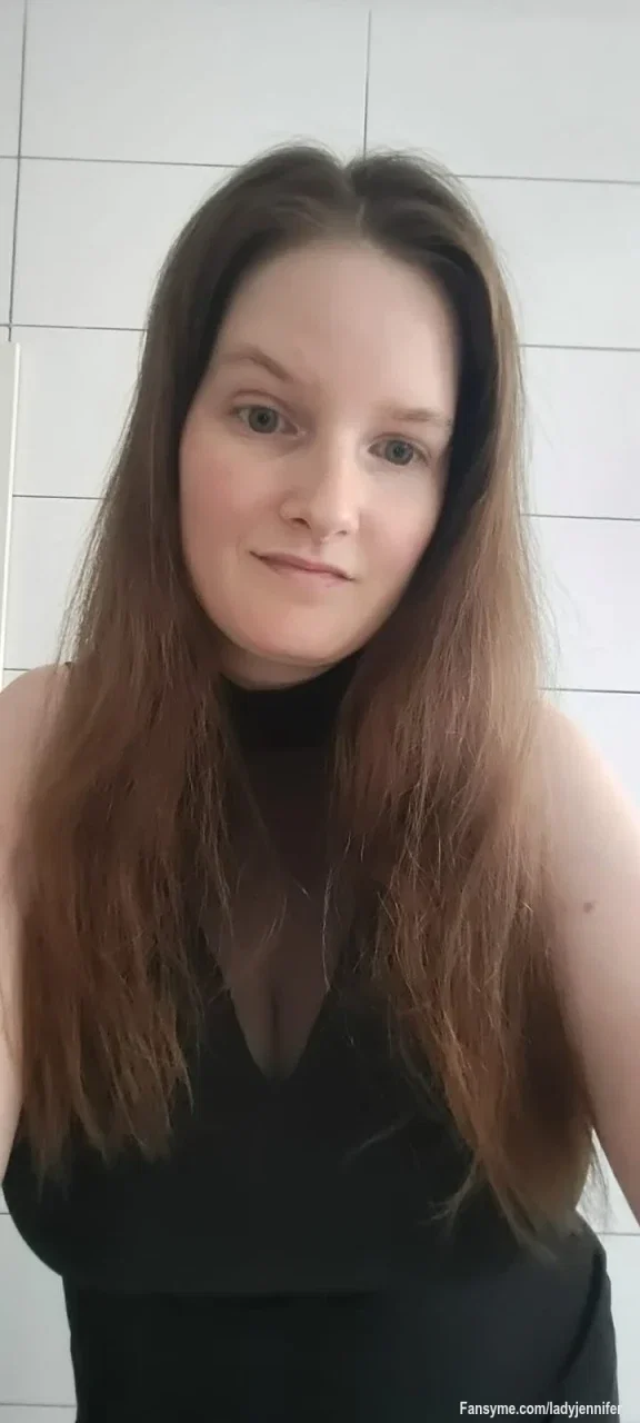 Ich bin wieder zurück 💋
Ich brauchte eine kurze Pause. 

Lady mit Bigboobs und großem Arsch 
Man nennt mich auch DIE Milf, das Girlfriend überhaupt. 
Einige sehen mich als ihre große Schwester, wenn sie einen Rat brauchen. 

Ich bin alles, was du dir vorstellen kannst 💯 
Finde es heraus 💋

#milf #girlfriend #bigboobs #ass #curvy #solo