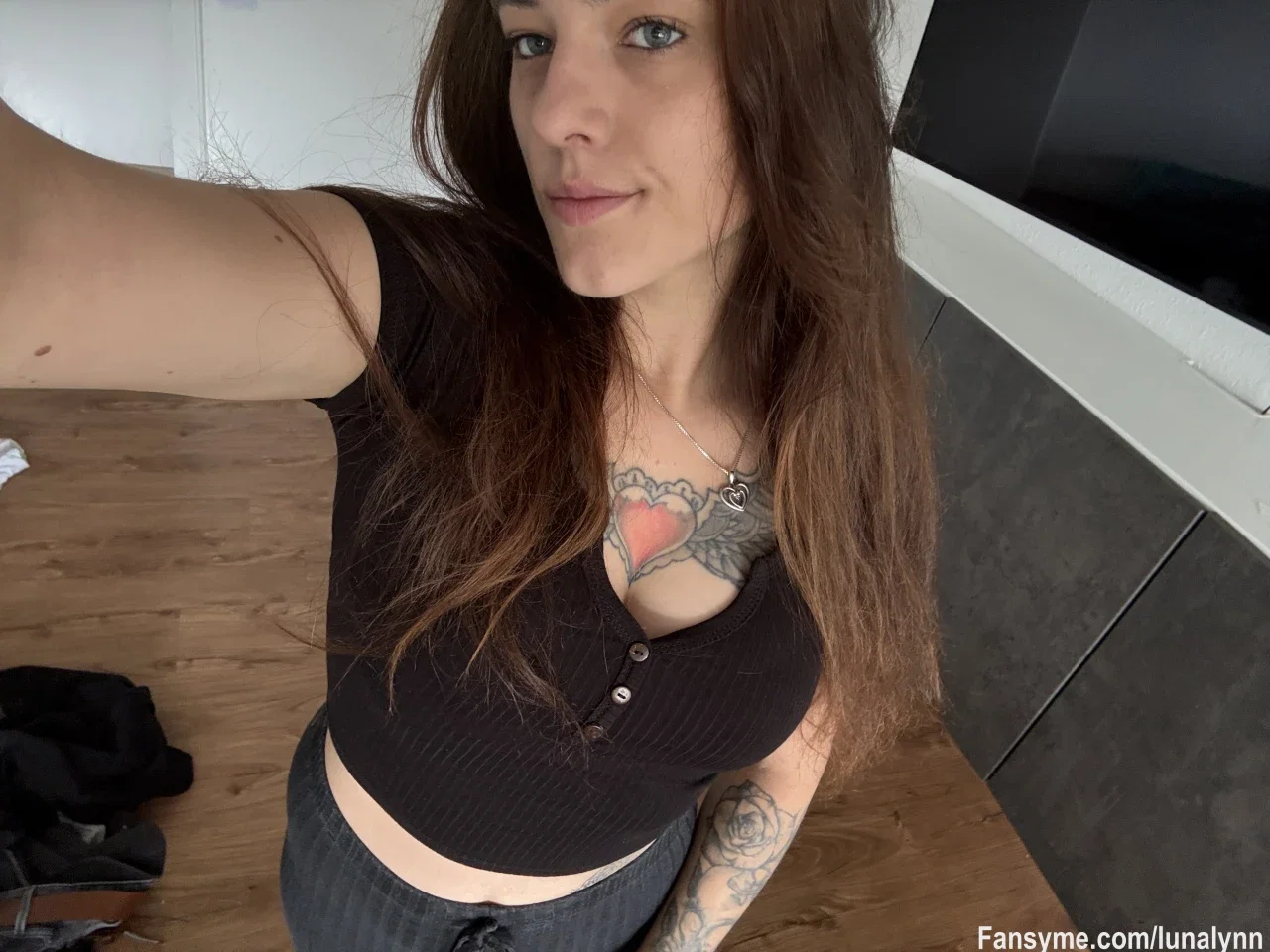Ich hoffe du startest schön ins Wochenende? Vielleicht ja mit mir du Süßer?😇😍
Hab einen schönen Abend💋❤️

#boobs #tattoo #dessous #hot #fansfollowme #titten #german #horny