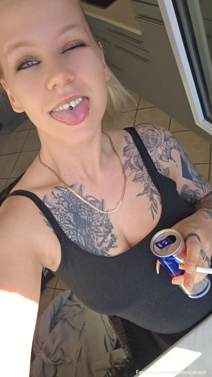 Genießen wir den Sonntag zusammen? 🔥
Heute wird es hier richtig heiß und das nicht wegen der Sonne 😈🥵