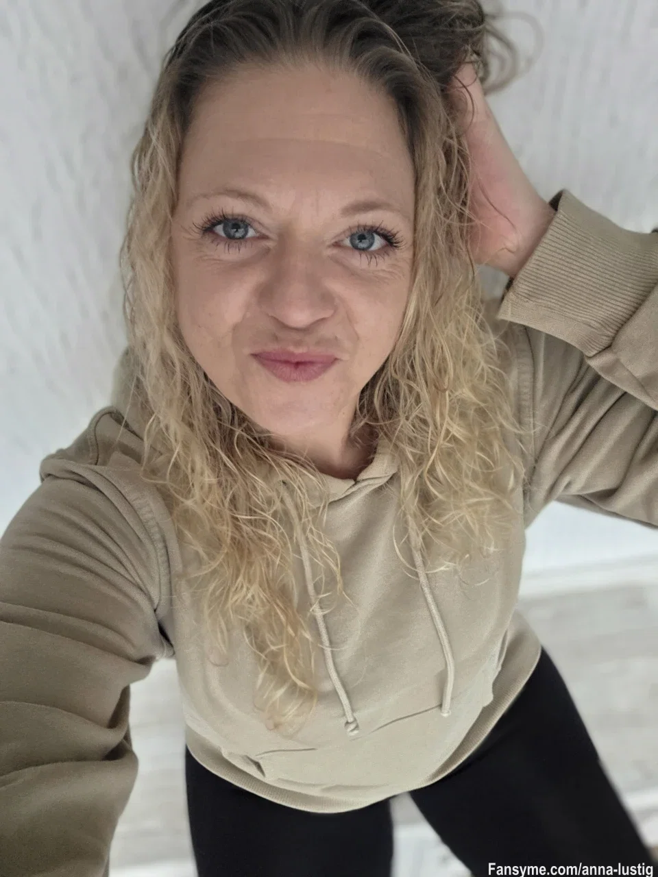 Guten Morgen 😍❤️
Schönen Sonntag gewünscht😘
Ich bin noch ganz neu hier! Schreib mir doch mal auf was du so Lust hättest.

#boobs #milf #wet #hot #fansfollowme #new