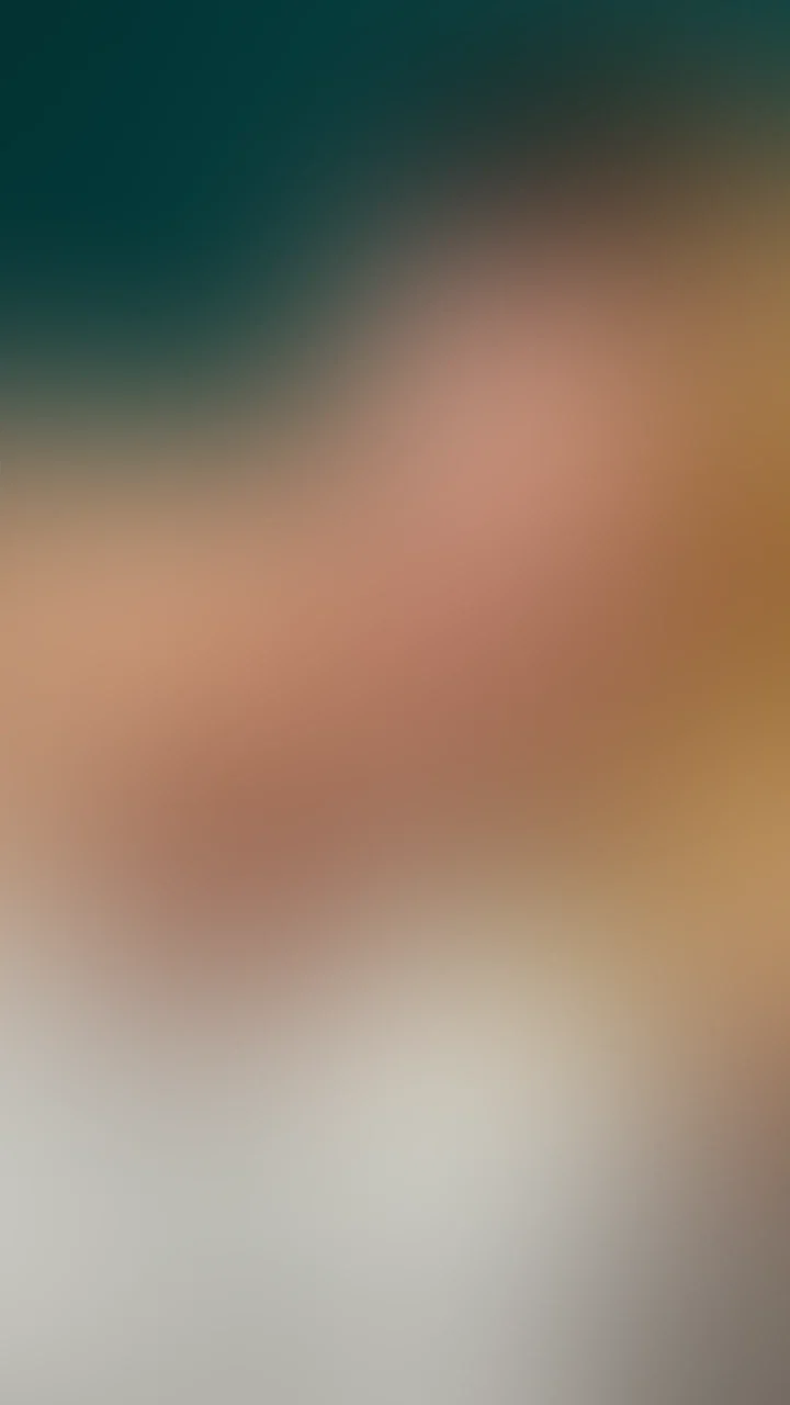 Guten Morgen 😈
Ich räkel mich gerade im Bett…
und schick dir direkt einen unanständigen Sonntag.
Wenn du schon hier bist, kannst du mir auch schreiben.
Ich beiße nicht… außer du willst es so. 💋
Und heute Abend?
Da bin ich live.
Also benimm dich bis dahin besser nicht zu brav. 🔥

Good morning 😈
I’m stretching in bed right now…
and sending you a very naughty Sunday.
Since you’re already here, you might as well text me.
I don’t bite… unless you want me to. 💋
And tonight?
I’ll be live.
So don’t behave too well.

#boobs #tits #nudevibes #naturalbody #cleavage #curves #confidentwoman #barebeauty #sensual #bodyconfidence #tease #hotvibes 🔥