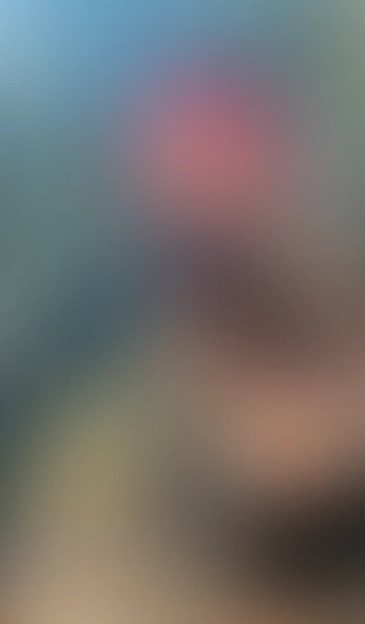 Ich glaub, ich hab mich verlaufen… 😏
Aber irgendwie gefällt mir genau das.
Kein Plan, kein Ziel – einfach machen.
Und vielleicht passiert genau da das Beste 😸
Lass ein Abo da, um mir tiefer in den Wald zu folgen… oder suchst du lieber den sicheren Weg zurück? 👀😜

I think I'm lost… 😏
But somehow I like that.
No plan, no destination – just going for it.
And maybe that's exactly where the best things happen 😸
Subscribe to follow me deeper into the woods… or would you rather take the safe route back? 👀😜