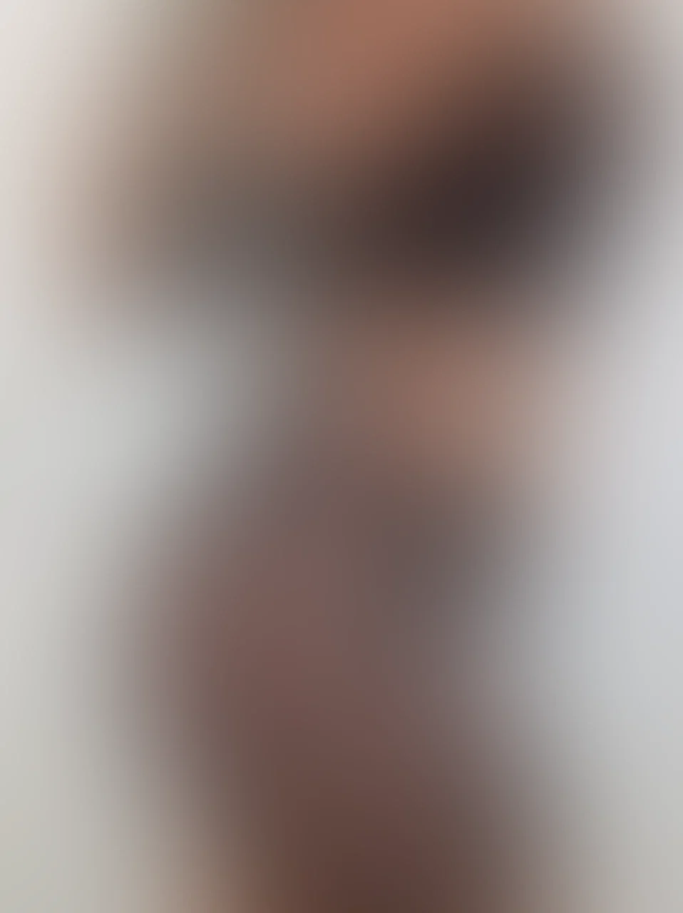 Genug gezeigt, um dich neugierig zu machen… und noch lange nicht alles 😈 Wenn du mehr willst, musst du dich schon trauen, mir zu schreiben 🔥

#sexy #Beine #Brüste #Titten #heiß #geil #Tattoo