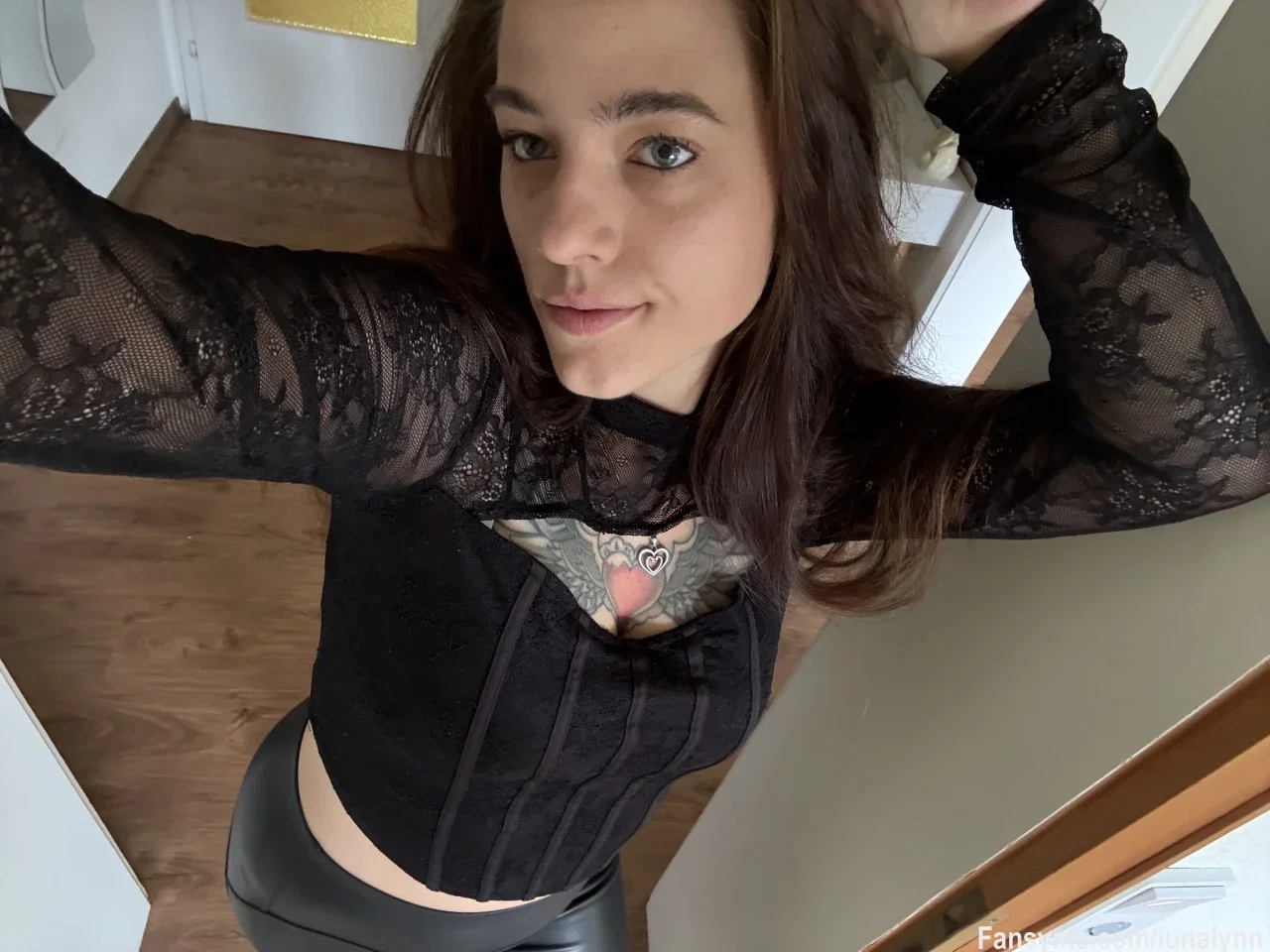 Guten Morgen Süßer ❤️😘
Freust du dich schon auf das lange Wochenende? 
Ich hab ganz viele geile Sachen mit euch vor 💋😈 Schreib mir einfach ❤️

#bigboobs #fansfollowme #geil #german #tattoo #tattooed #sexy
