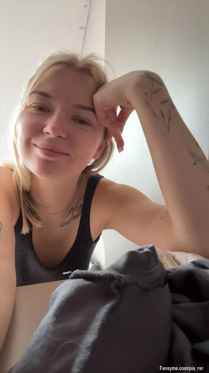 Ich bin heute zu allen Schandtaten bereit 😏🔥🥵

Lass uns Versaut sein - Was willst du sehen?😈👀