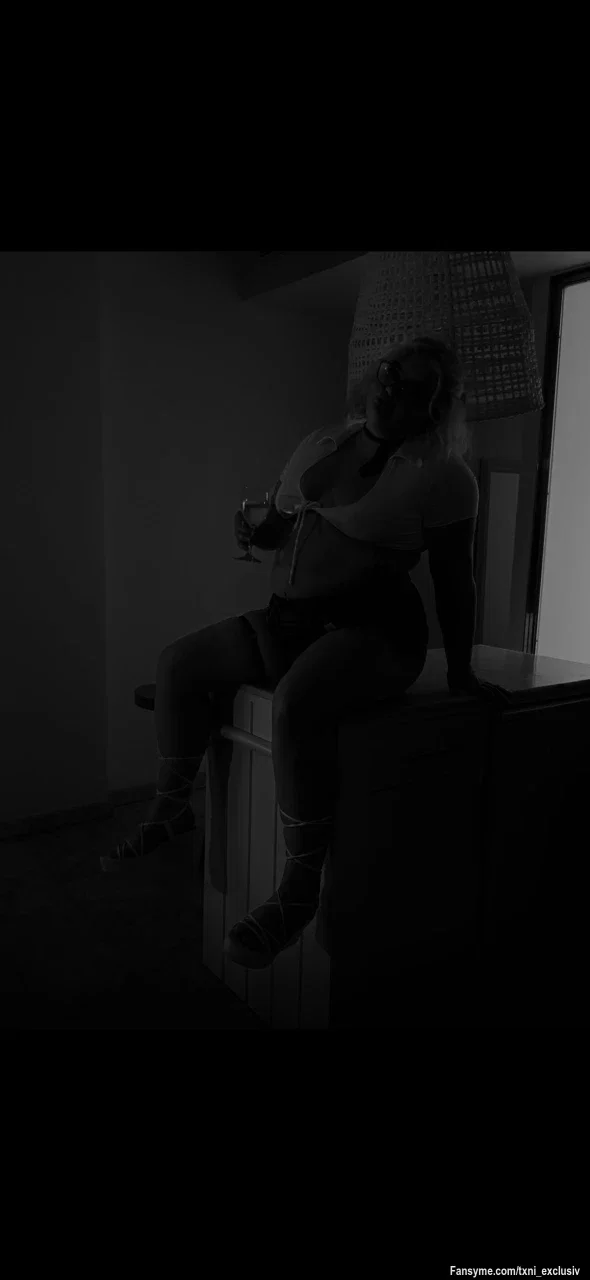 Happy Birthday to ME 🎁🔥 ihr könnt jetzt bis zum 30.04 23:59 mit meinem  code ,,  txni21 ,, 
25% auf alles sparen 🩷😋🔥 
Gönnt euch