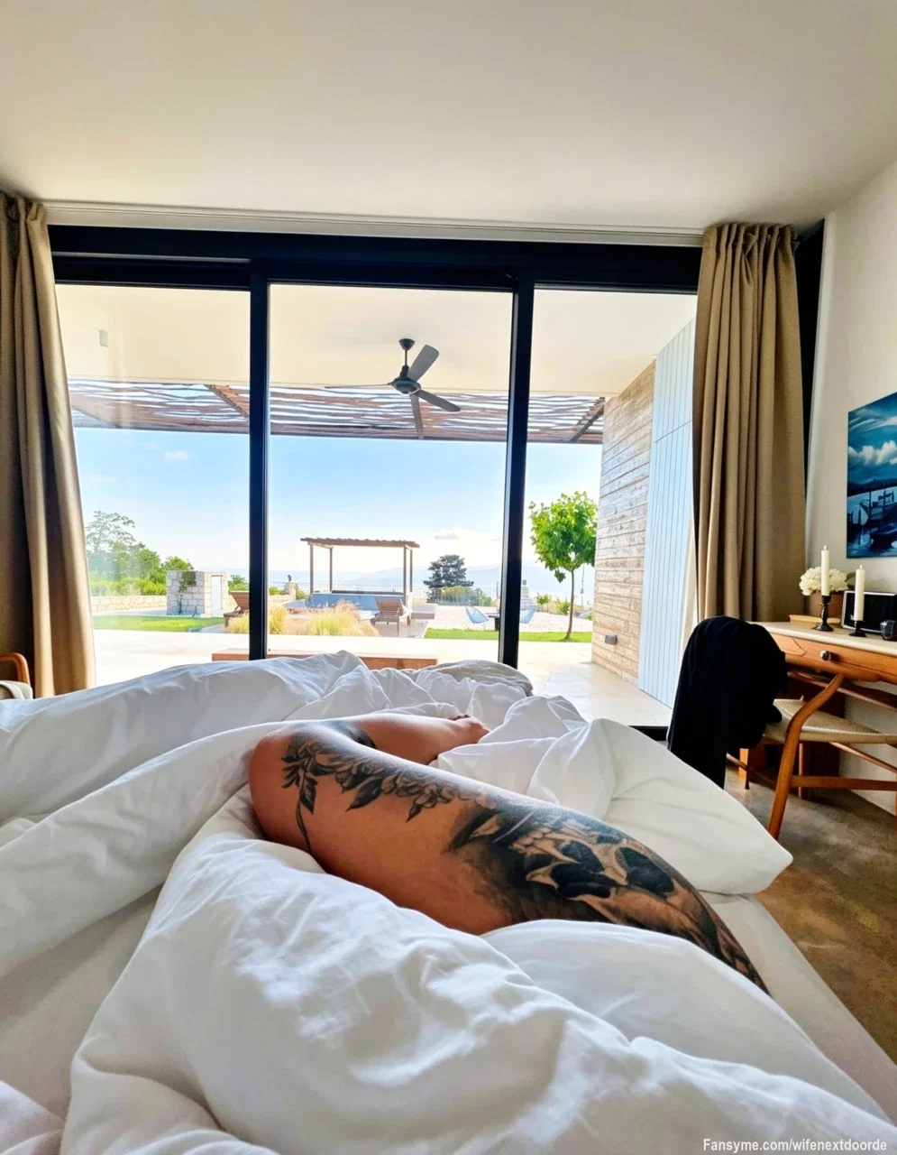 Guten Morgen mein Süßer, 

meine Datenight ist so wunderschön!

Welcher Ausblick gefällt dir besser?

#milf
#bigboobs
#hotwife
#girlfriendexperience