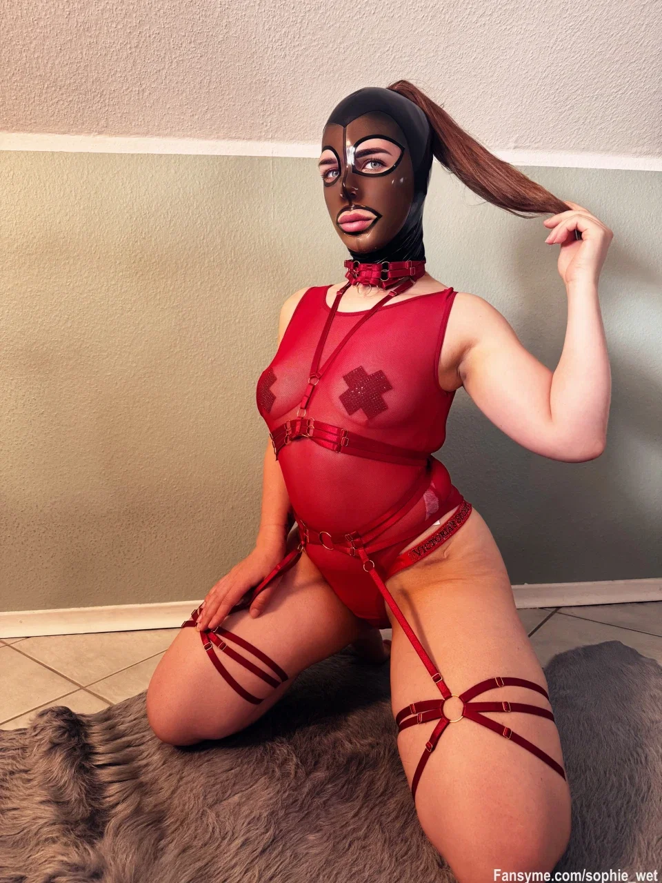 Wünsche euch ein richtig geiles Wochenende 😈❤️
Wer von euch hat schon versaute Gedanken…? 🔥

#camdiamonds #h2gcd #dessous #maske #sexy