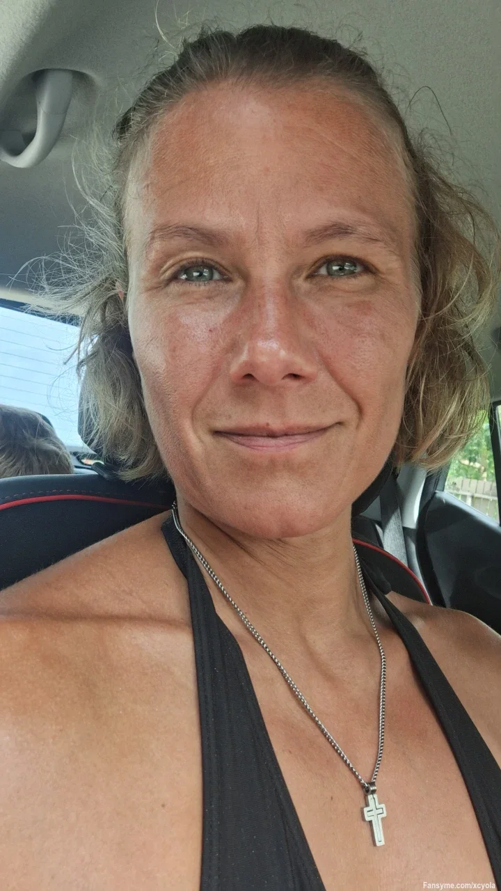 Endlich wieder Bikini- Zeit. Demnächst zeige ich meine neue Auswahl für diesen Sommer. 👙
#milf #blond #c2c #naturbody #Bikini #Vibes #followme #amateur #dessous #beine #feet #nylon #wet