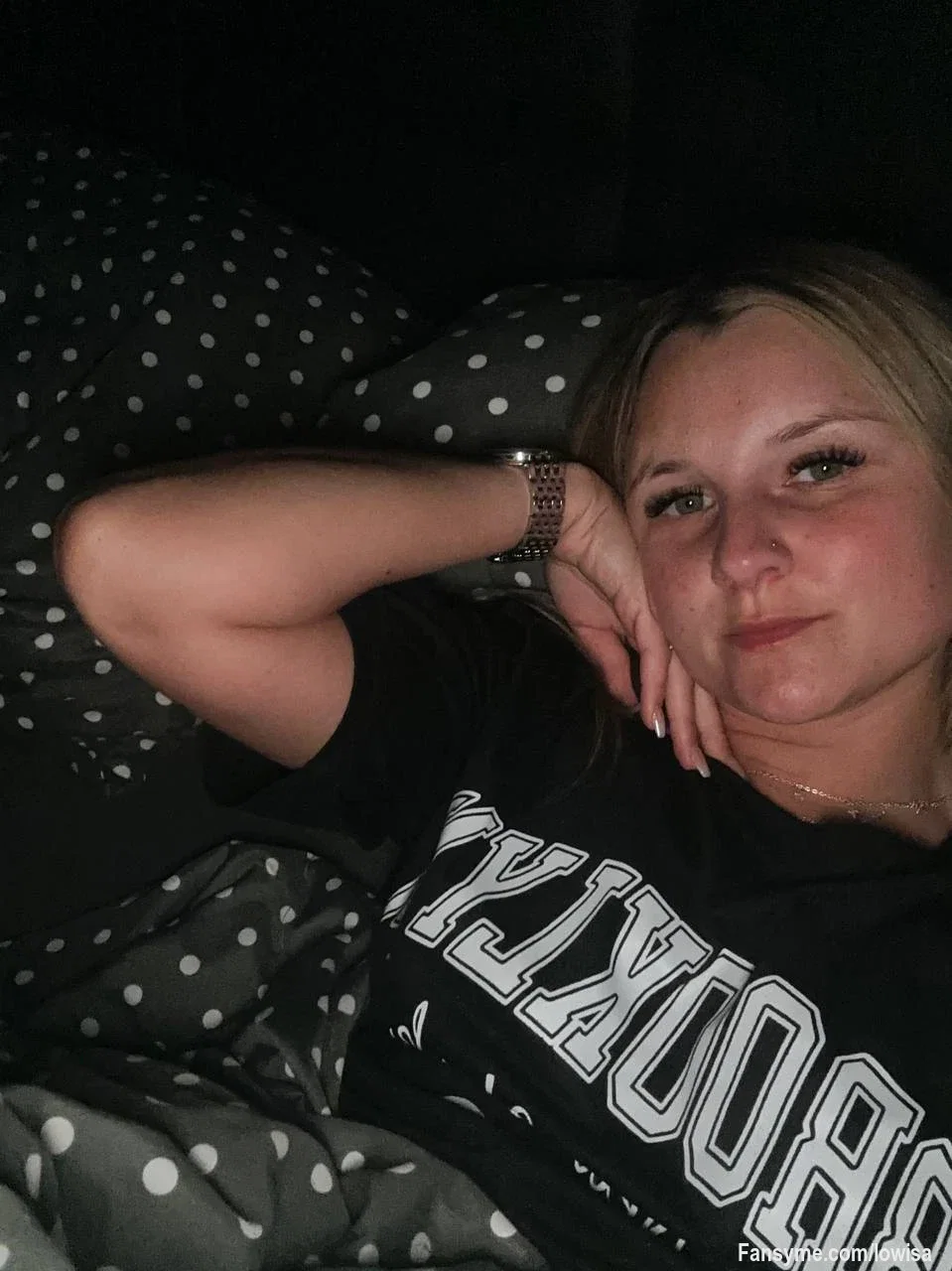 Der Tag ist geschafft, ich liege schon im Bett und warte nur noch auf dich. Kommst du noch vorbei? 😘

Ich bin Online für dich 🖤