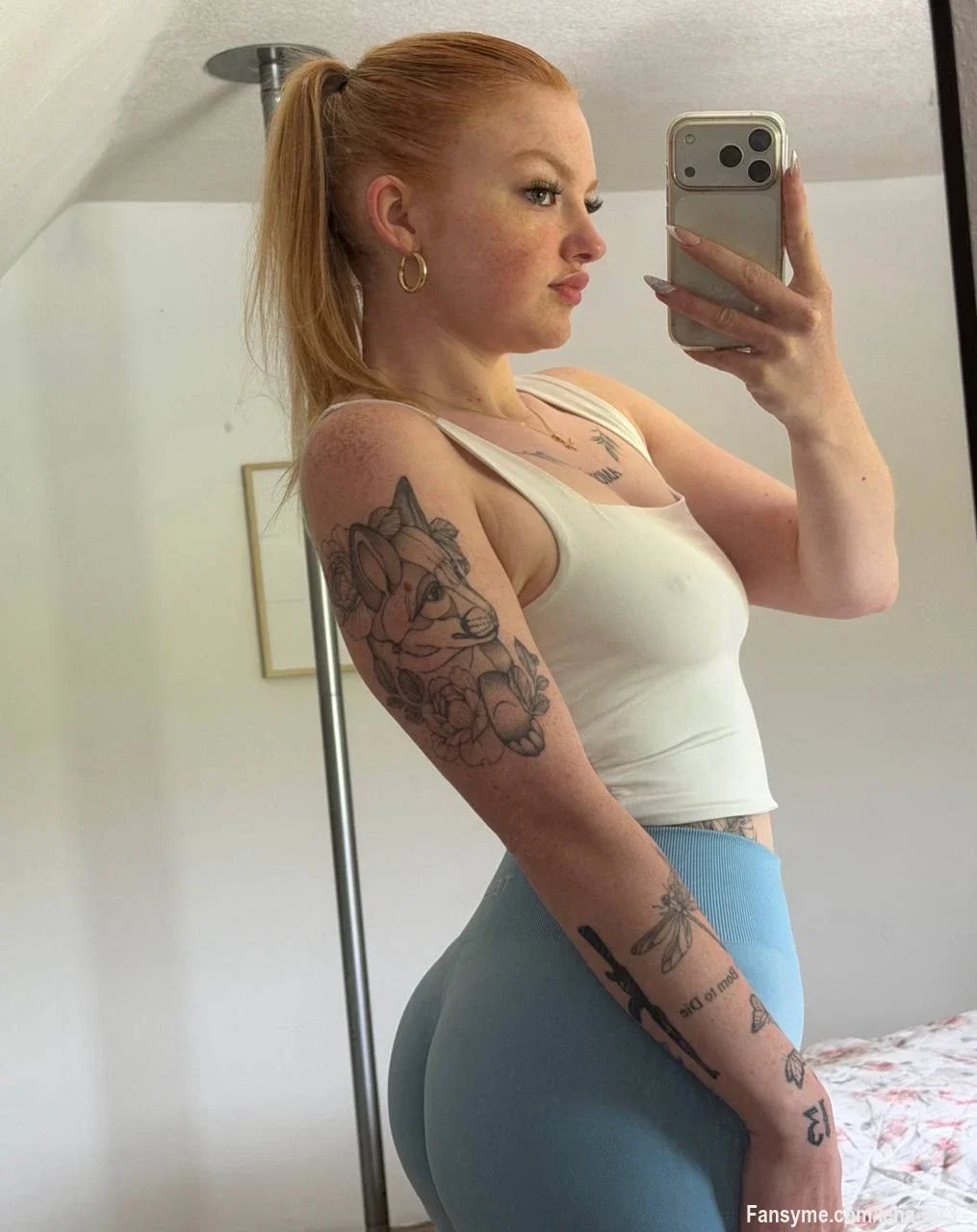 Heute war ich besonders brav ... zumindest sieht es auf diesem Foto noch so aus 😇🔥

Was danach passiert ist, bleibt erstmal mein kleines Geheimnis. Wer neugierig ist, weiß ja, wo die wirklich interessanten Einblicke warten... 😏💦