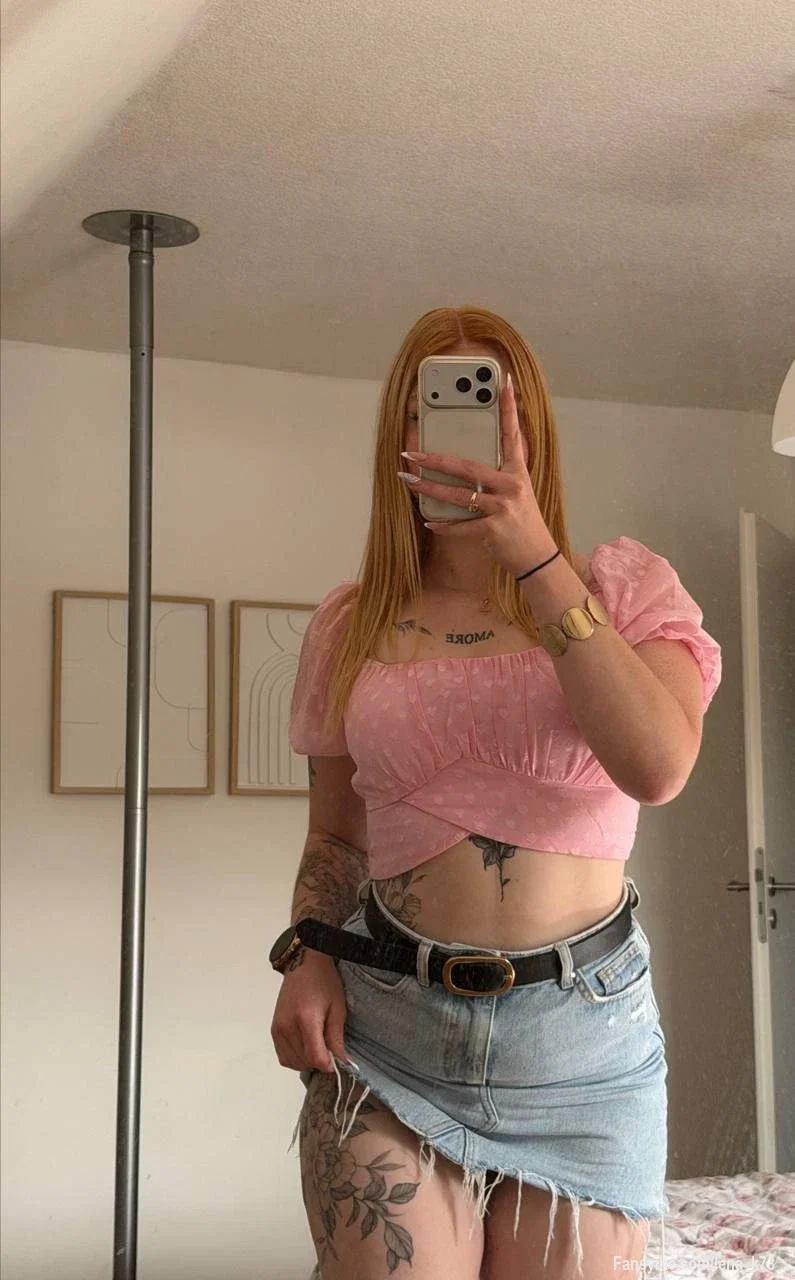 Je höher der Rock rutscht, desto gefährlicher wird die Situation... 😈💋 

Und ich habe heute definitiv keine Lust, brav zu sein.