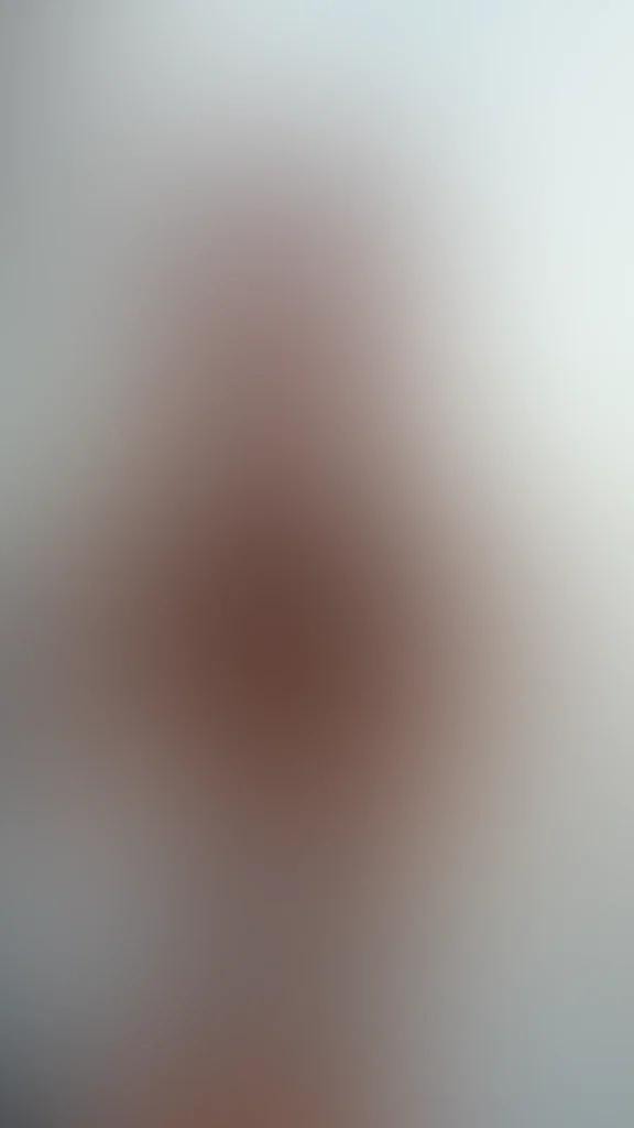 Hey! Ich bin Nika Cyberslut aus Stuttgart und befinde mich gerade am Flughafen auf dem Weg nach Hause. Ich hab das Wochenende in Berlin verbracht für einen richtig geilen Dreh!
Das Wetter in Berlin war gestern super, aber heute ist es schrecklich — ich freu mich schon, wieder in Stuttgart zu sein, wo das Wetter gut ist.

Früher hab ich beim Finanzamt gearbeitet, aber ich war da einfach ein bisschen zu spicy unterwegs. Jetzt bin ich Model bei FansyMe und ich liebe es — ich kann mich kreativ ausleben, mache was mir Spaß macht, reise viel und seh was von der Welt. Einfach mal übers Wochenende nach Berlin fliegen? Ja bitte!

Wenn ihr auf meinen Reisen dabei sein wollt, folgt mir gern bei FansyMe! 🛫