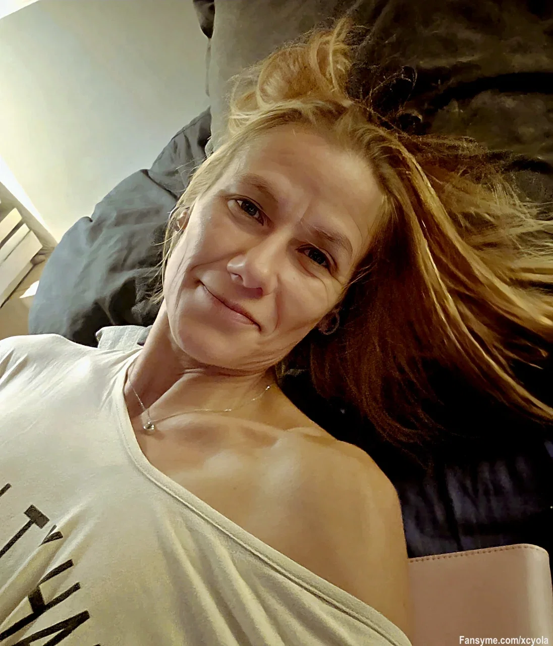 ☕Guten morgen, war deine Nacht aus so kurz?
Ich wünsche dir einen schönen Tag und wenn du mal langeweile hast, meld dich bei mir. Ich kann sie dir vertreiben🥰
#german #milf #blond #naturbody #beine #füße #feet #nylon #nahaufnahmen #wet #livestream #solo #dessous #teasing #natural #toyplay #hot #sexy #milflive #authentic #nofilter #sensual #milfmagic